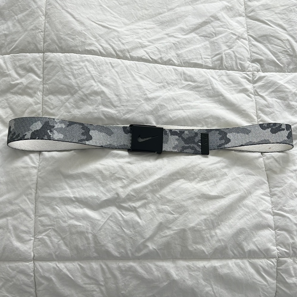 Nike golf belt size large